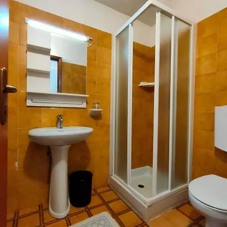 Hotel apartamentowy Abete 2*